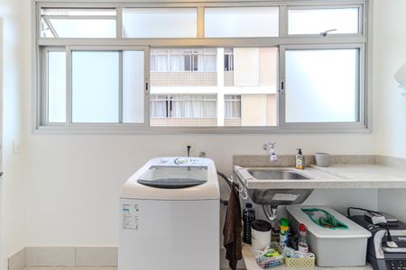 Apartamento à venda com 134m², 3 quartos e 1 vagaÁrea de Serviço