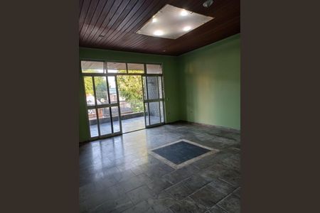 Casa para alugar com 3 quartos, 70m² em Pavuna, Rio de Janeiro