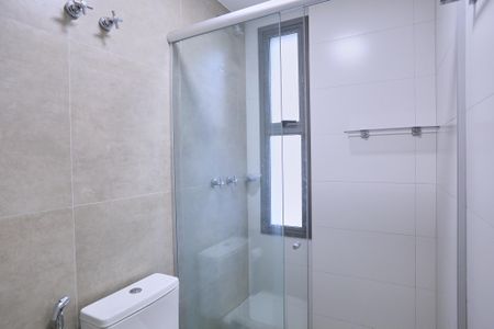 Apartamento para alugar com 70m², 2 quartos e 2 vagas Apartamento para alugar com 70m², 2 quartos e 2 vagasBanheiro da Suíte 1