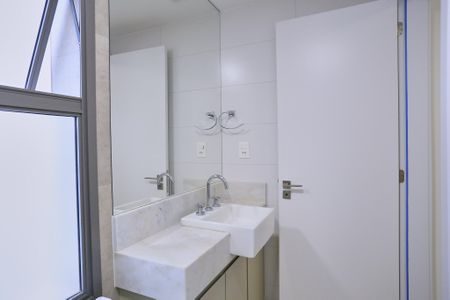 Apartamento para alugar com 70m², 2 quartos e 2 vagas Apartamento para alugar com 70m², 2 quartos e 2 vagasBanheiro da Suíte