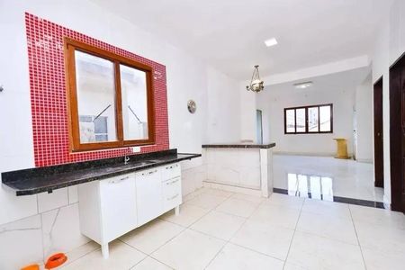 Casa para alugar com 6 quartos, 400m² em Santa Tereza, Belo Horizonte