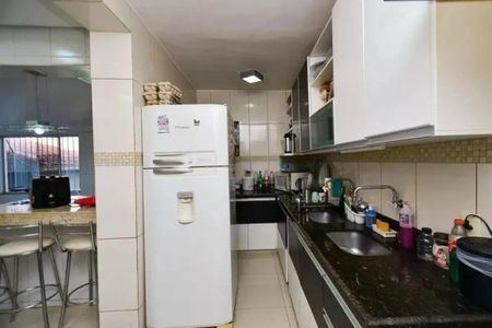 Casa para alugar com 6 quartos, 400m² em Santa Tereza, Belo Horizonte