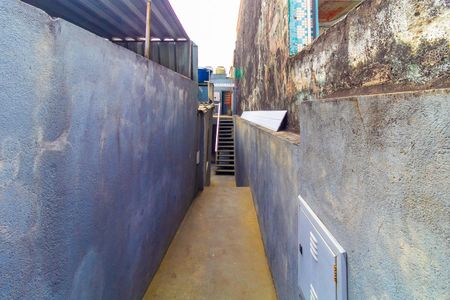 Casa para alugar com 35m², 1 quarto e sem vaga Casa para alugar com 35m², 1 quarto e sem vagaEntrada