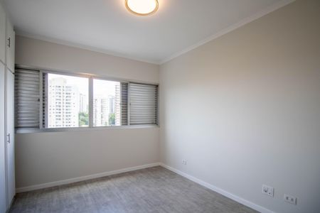 Apartamento à venda com 147m², 3 quartos e 2 vagas Apartamento à venda com 147m², 3 quartos e 2 vagasQuarto 2