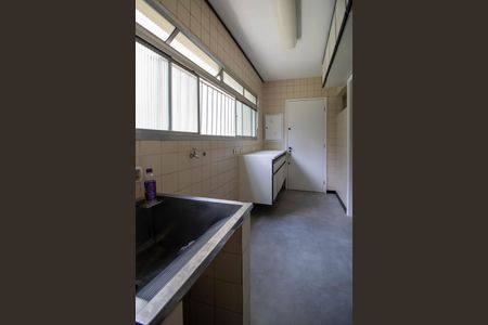 Apartamento à venda com 147m², 3 quartos e 2 vagas Apartamento à venda com 147m², 3 quartos e 2 vagasÁrea de Serviço