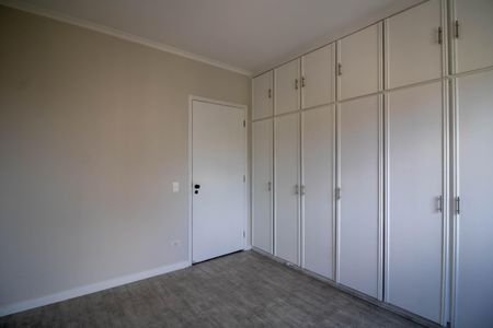 Apartamento à venda com 147m², 3 quartos e 2 vagas Apartamento à venda com 147m², 3 quartos e 2 vagasQuarto 2