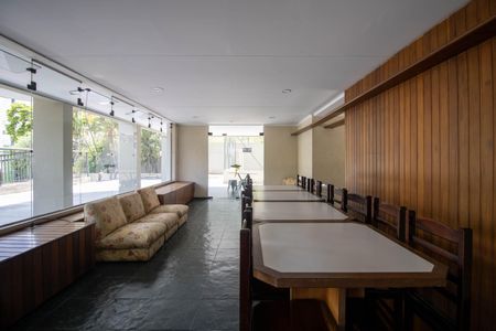 Apartamento à venda com 147m², 3 quartos e 2 vagas Apartamento à venda com 147m², 3 quartos e 2 vagasÁrea comum - Salão de festas