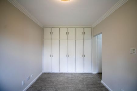 Apartamento à venda com 147m², 3 quartos e 2 vagas Apartamento à venda com 147m², 3 quartos e 2 vagasSuíte