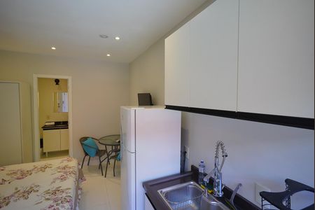 Cozinha de apartamento para alugar com 1 quarto, 30m² em Santo Antonio de Lisboa, Florianópolis