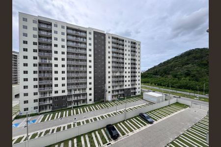 Sala - Vista de apartamento para alugar com 2 quartos, 48m² em Barra da Tijuca, Rio de Janeiro
