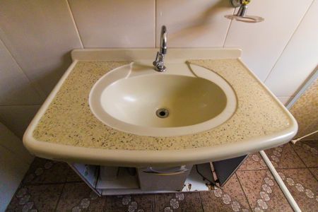 Casa à venda com 1200m², 3 quartos e 3 vagasBanheiro 2