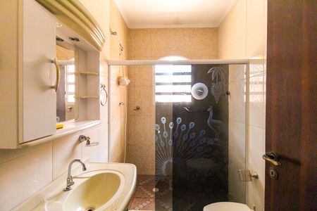 Casa à venda com 1200m², 3 quartos e 3 vagasBanheiro 2