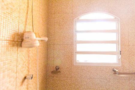 Casa à venda com 1200m², 3 quartos e 3 vagasBanheiro 2