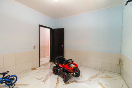 Casa à venda com 1200m², 3 quartos e 3 vagasQuarto 2