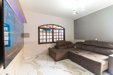 Sala de casa para alugar com 3 quartos, 1200m² em Cidade Líder, São Paulo