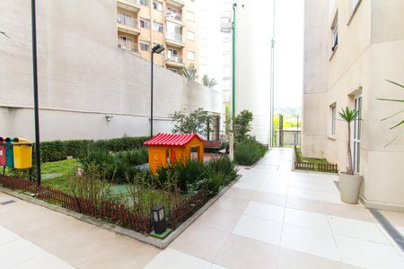 Apartamento para alugar com 32m², 2 quartos e sem vaga Apartamento para alugar com 32m², 2 quartos e sem vagaÁrea comum - Playground