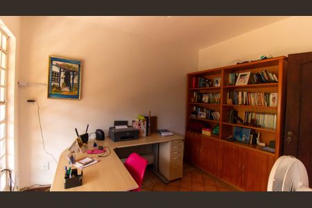 Casa à venda com 4 quartos, 200m² em São Francisco, Niterói