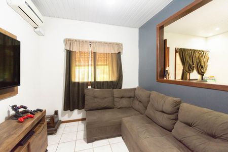 Casa à venda com 2 quartos, 80m² em Guajuviras, Canoas