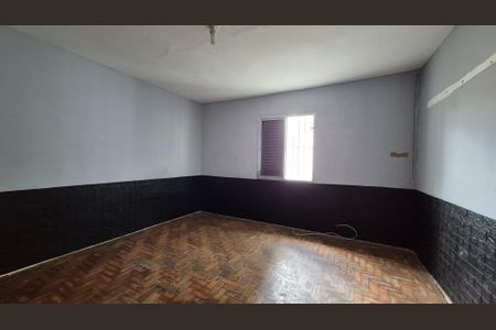 Casa à venda com 200m², 4 quartos e 3 vagasQuarto - Casa 2