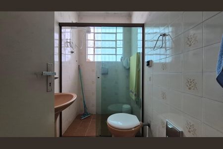 Casa à venda com 200m², 4 quartos e 3 vagasBanheiro