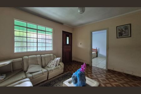 Casa à venda com 200m², 4 quartos e 3 vagasSala