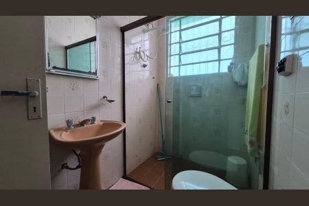 Casa à venda com 200m², 4 quartos e 3 vagasBanheiro