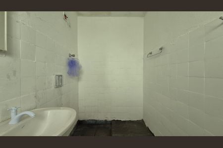 Casa à venda com 200m², 4 quartos e 3 vagasBanheiro - Casa 2