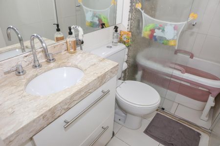 Apartamento para alugar com 86m², 2 quartos e 2 vagas Apartamento para alugar com 86m², 2 quartos e 2 vagasBanheiro da Suíte