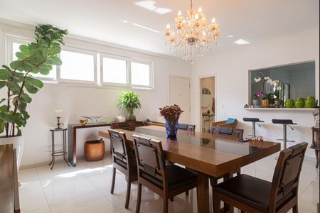 Sala de apartamento para alugar com 3 quartos, 150m² em Cerqueira César, São Paulo