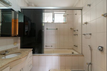 Apartamento para alugar com 150m², 3 quartos e 1 vagaBanheiro