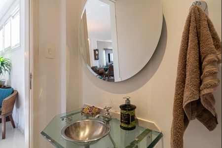 Apartamento para alugar com 150m², 3 quartos e 1 vagaLavabo