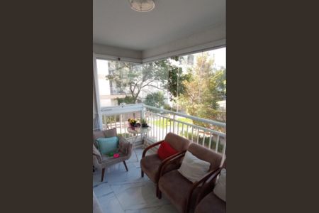 Foto 02 de apartamento à venda com 3 quartos, 71m² em Vila Isa, São Paulo