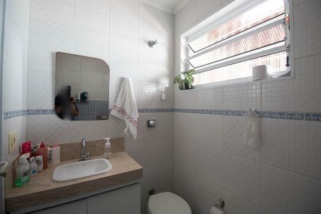 Casa à venda com 189m², 5 quartos e 3 vagasBanheiro 2