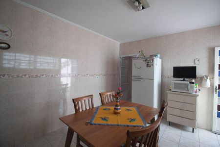 Casa à venda com 189m², 5 quartos e 3 vagasCozinha 