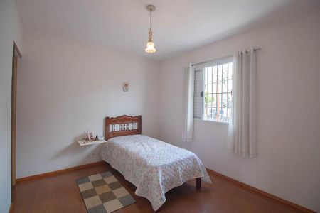 Casa à venda com 189m², 5 quartos e 3 vagasQuarto 4