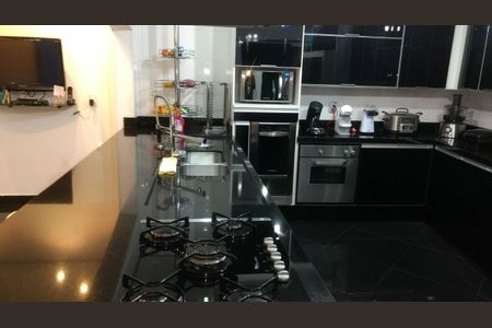 Casa à venda com 500m², 4 quartos e 4 vagasFoto 11