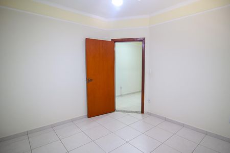 Casa para alugar com 1200m², 6 quartos e 4 vagasQuarto 2