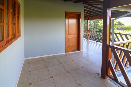 Casa para alugar com 1200m², 6 quartos e 4 vagasVaranda - Área de Serviço