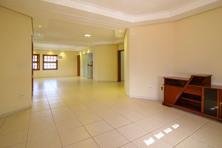 Casa para alugar com 1200m², 6 quartos e 4 vagasSala 