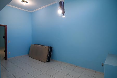 Casa para alugar com 1200m², 6 quartos e 4 vagasQuarto 01 -  salão de festa