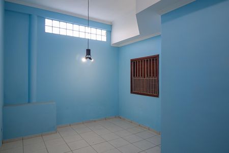 Casa para alugar com 1200m², 6 quartos e 4 vagasQuarto 01 -  salão de festa