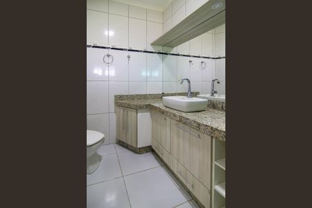 Casa para alugar com 1200m², 6 quartos e 4 vagasBanheiro da Suíte 1