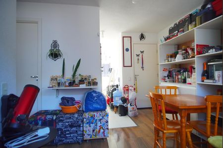 Sala de apartamento à venda com 2 quartos, 42m² em Sarandi, Porto Alegre