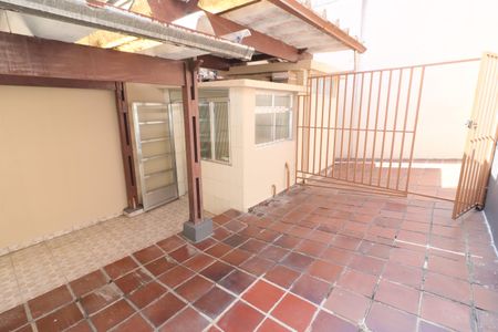 Casa à venda com 245m², 3 quartos e 2 vagasÁrea de Serviço