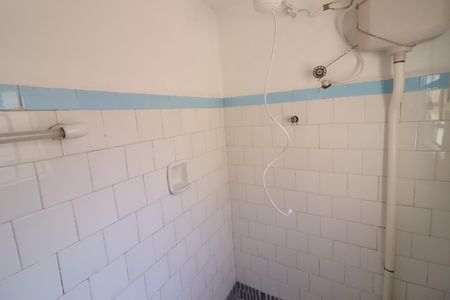 Casa à venda com 245m², 3 quartos e 2 vagasBanheiro 2