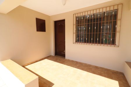 Casa à venda com 245m², 3 quartos e 2 vagasQuintal