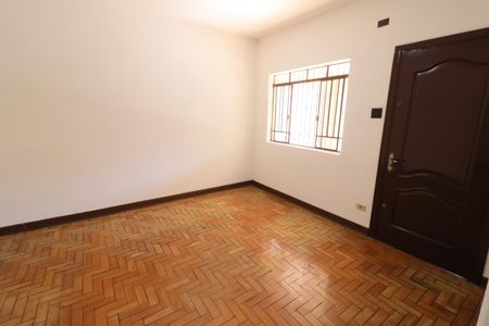 Casa à venda com 245m², 3 quartos e 2 vagasSala