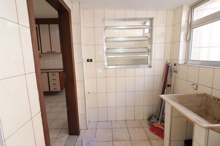 Casa à venda com 245m², 3 quartos e 2 vagasÁrea de Serviço