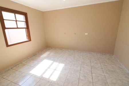 Casa à venda com 245m², 3 quartos e 2 vagasQuarto 3