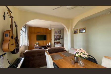 Sala de apartamento para alugar com 2 quartos, 57m² em Praia da Bandeira, Rio de Janeiro